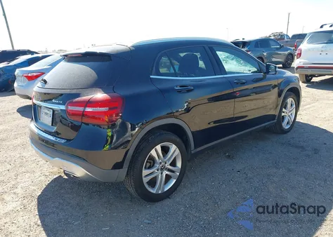 2018 Mercedes-Benz Gla 250 4Matic z USA, uszkodzony, nr VIN WDCTG4GB2JJ514915
